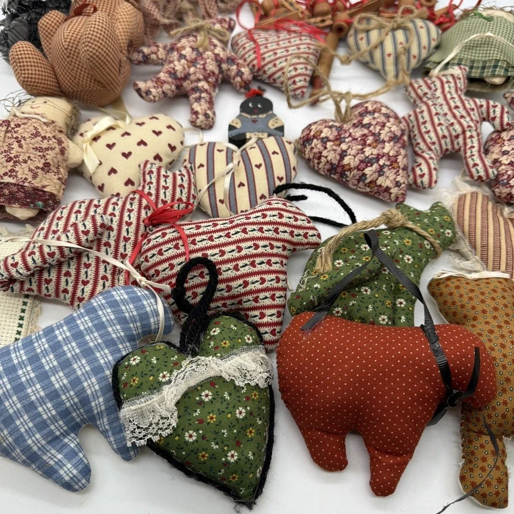 Lot Of 25+ Vintage Homemade Fabric Christmas Ornaments Hand Stitched Hearts Etc.